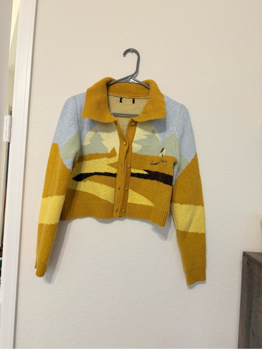 House of Sunny Cropped Button Cardigan - Picture 10 of 11